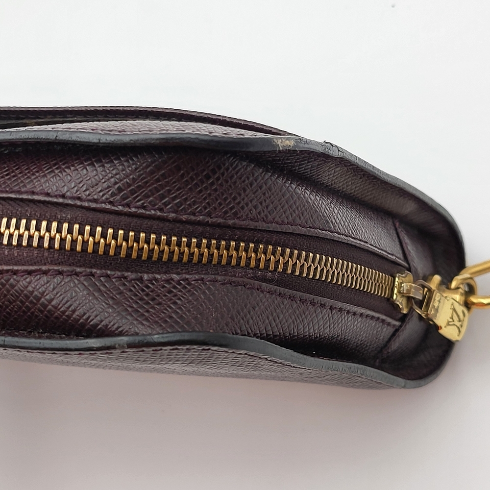 LOUIS VUITTON Taiga Baikal Clutch Bag Acajou..Authentic!! - Picture 6 of 16